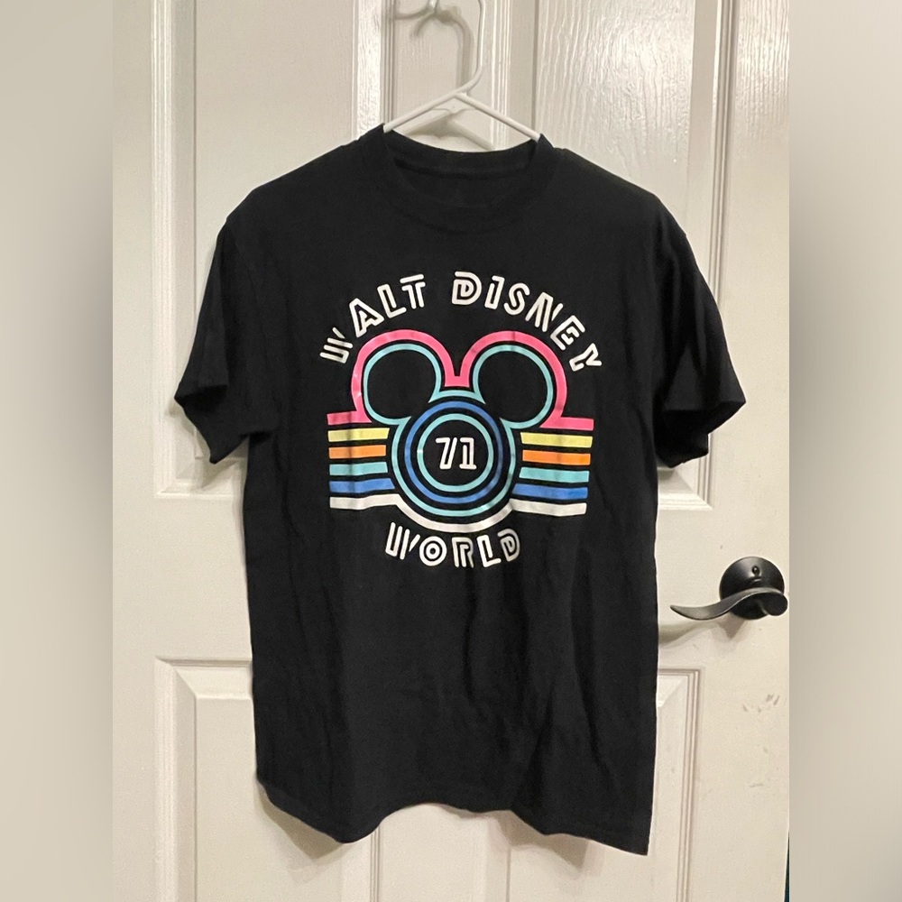 Black DISNEY t-shirt